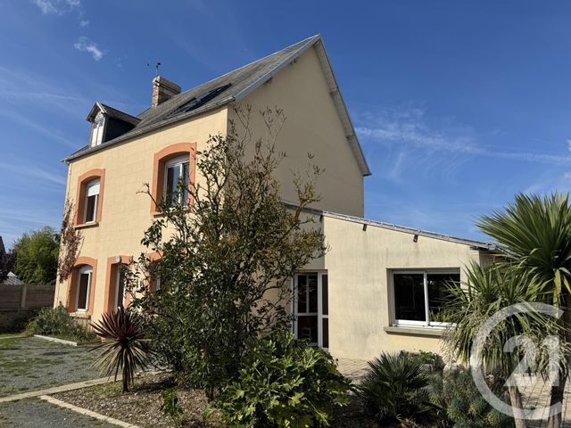 Afficher la photo en grand maison à vendre - 7 pièces - 190.4 m2 - AGON COUTAINVILLE - 50 - BASSE-NORMANDIE - Century 21 Royer Immo
