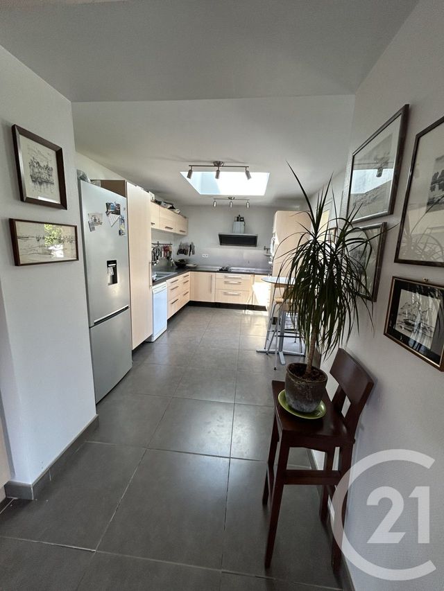 maison à vendre - 7 pièces - 190.4 m2 - AGON COUTAINVILLE - 50 - BASSE-NORMANDIE - Century 21 Royer Immo