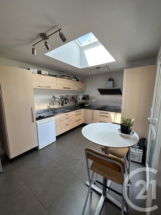 maison à vendre - 7 pièces - 190.4 m2 - AGON COUTAINVILLE - 50 - BASSE-NORMANDIE - Century 21 Royer Immo