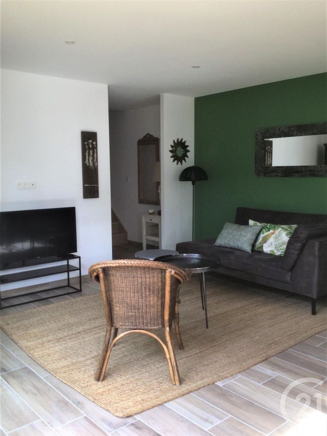 maison à louer - 3 pièces - 74.58 m2 - AGON COUTAINVILLE - 50 - BASSE-NORMANDIE - Century 21 Royer Immo