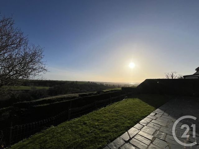 maison à vendre - 5 pièces - 94.3 m2 - TOURVILLE SUR SIENNE - 50 - BASSE-NORMANDIE - Century 21 Royer Immo