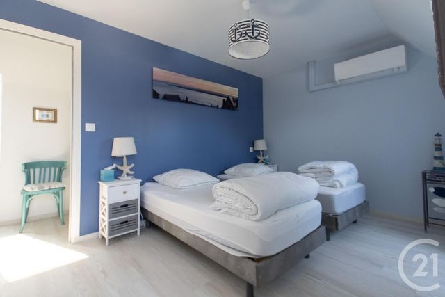 maison à vendre - 6 pièces - 170.0 m2 - AGON COUTAINVILLE - 50 - BASSE-NORMANDIE - Century 21 Royer Immo