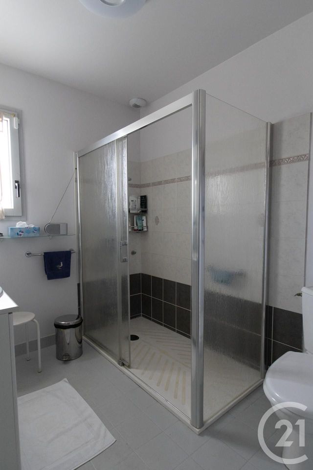 maison à vendre - 6 pièces - 170.0 m2 - AGON COUTAINVILLE - 50 - BASSE-NORMANDIE - Century 21 Royer Immo