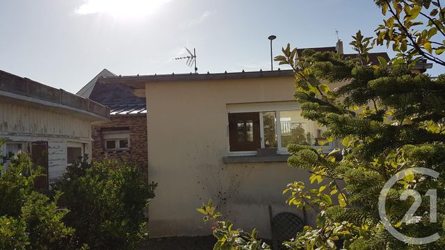 maison à vendre - 3 pièces - 55.6 m2 - AGON COUTAINVILLE - 50 - BASSE-NORMANDIE - Century 21 Royer Immo