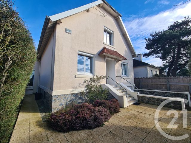 maison à vendre - 5 pièces - 145.0 m2 - AGON COUTAINVILLE - 50 - BASSE-NORMANDIE - Century 21 Royer Immo