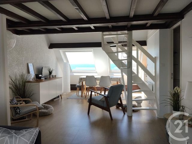 Appartement F2 à vendre - 3 pièces - 43.1 m2 - AGON COUTAINVILLE - 50 - BASSE-NORMANDIE - Century 21 Royer Immo