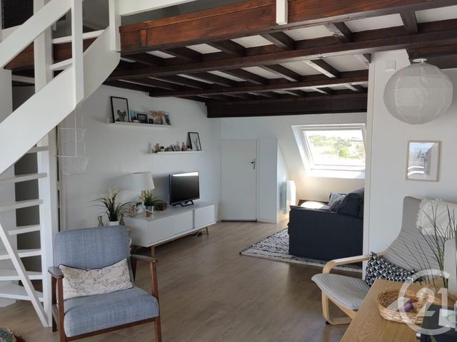 Appartement F2 à vendre - 3 pièces - 43.1 m2 - AGON COUTAINVILLE - 50 - BASSE-NORMANDIE - Century 21 Royer Immo
