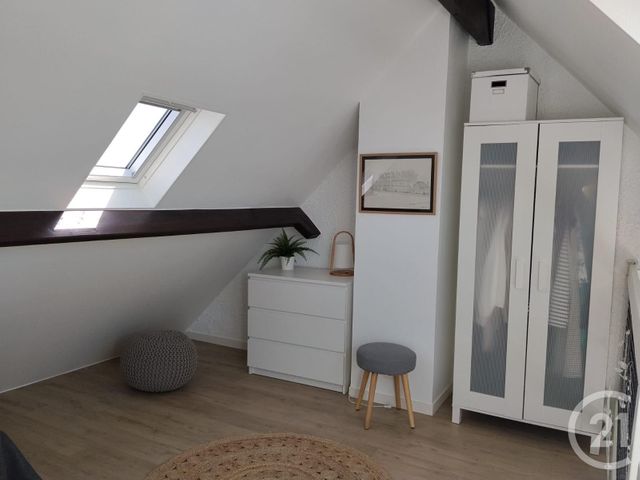 Appartement F2 à vendre - 3 pièces - 43.1 m2 - AGON COUTAINVILLE - 50 - BASSE-NORMANDIE - Century 21 Royer Immo