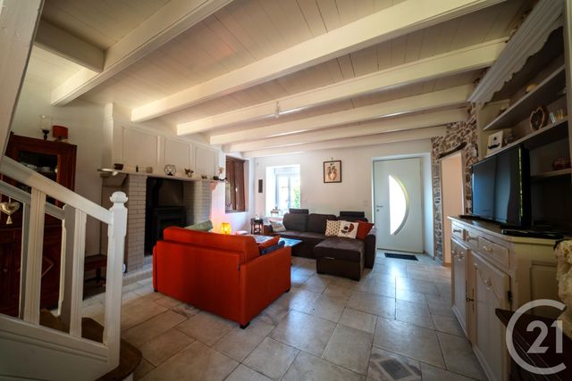maison à vendre - 4 pièces - 121.9 m2 - PIROU - 50 - BASSE-NORMANDIE - Century 21 Royer Immo