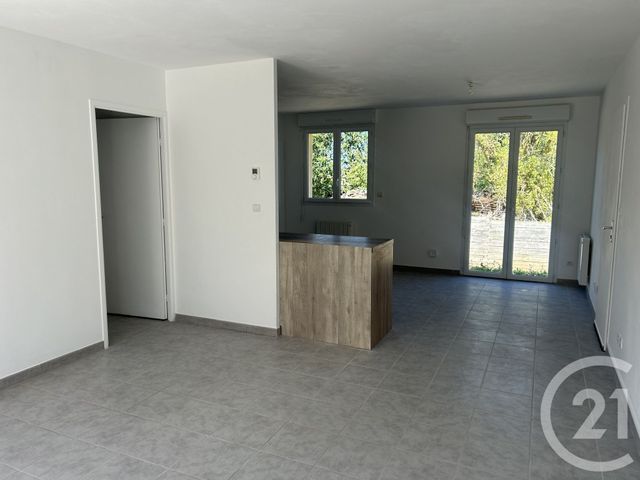 maison à louer - 4 pièces - 77.77 m2 - TOURVILLE SUR SIENNE - 50 - BASSE-NORMANDIE - Century 21 Royer Immo