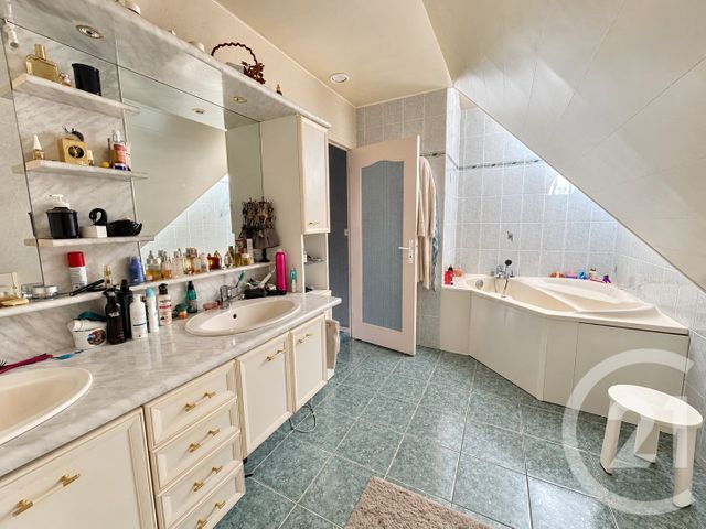 maison à vendre - 5 pièces - 144.0 m2 - GOUVILLE SUR MER - 50 - BASSE-NORMANDIE - Century 21 Royer Immo