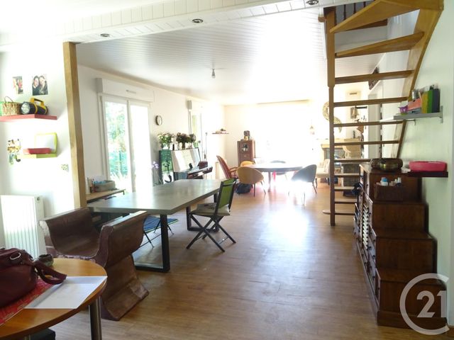 Afficher la photo en grand maison à vendre - 10 pièces - 231.58 m2 - JULLOUVILLE - 50 - BASSE-NORMANDIE - Century 21 Royer Immo