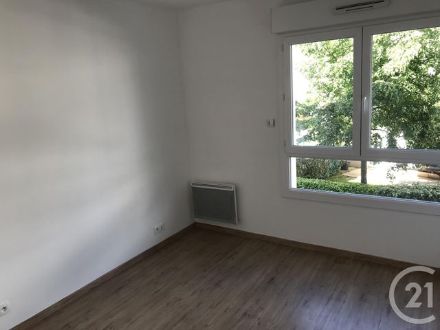 Appartement F3 à vendre - 3 pièces - 52.79 m2 - GRANVILLE - 50 - BASSE-NORMANDIE - Century 21 Royer Immo