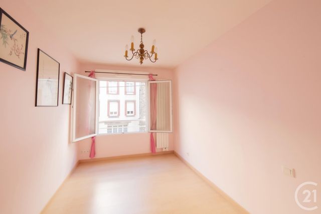 Appartement F5 à vendre - 4 pièces - 98.01 m2 - GRANVILLE - 50 - BASSE-NORMANDIE - Century 21 Royer Immo