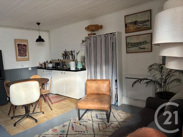 Appartement F1 à vendre - 2 pièces - 34.92 m2 - GRANVILLE - 50 - BASSE-NORMANDIE - Century 21 Royer Immo