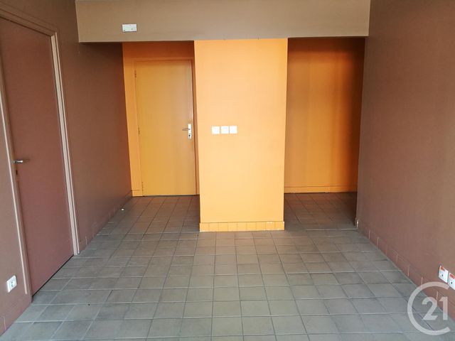 commerce à louer - 290.0 m2 - AVRANCHES - 50 - BASSE-NORMANDIE - Century 21 Royer Immo