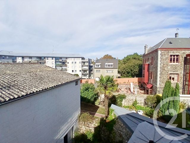 Appartement F3 à vendre - 6 pièces - 94.0 m2 - GRANVILLE - 50 - BASSE-NORMANDIE - Century 21 Royer Immo