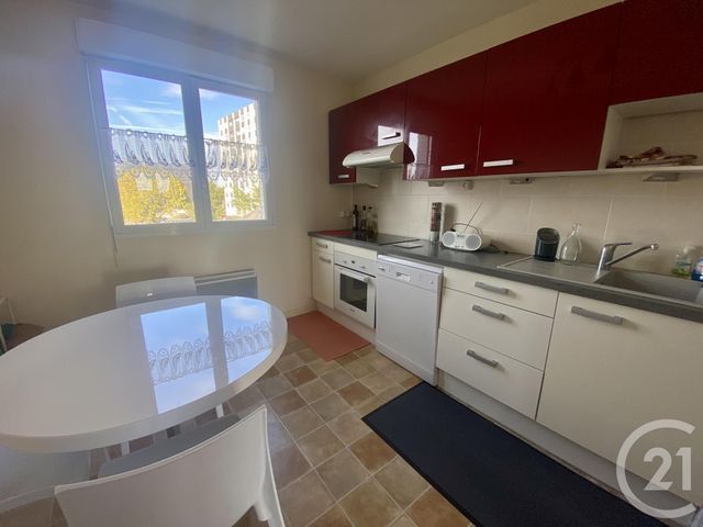 Appartement à louer - 3 pièces - 75.0 m2 - GRANVILLE - 50 - BASSE-NORMANDIE - Century 21 Royer Immo