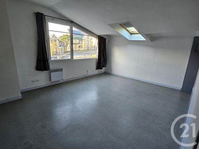 Appartement Studio à louer - 1 pièce - 25.0 m2 - GRANVILLE - 50 - BASSE-NORMANDIE - Century 21 Royer Immo