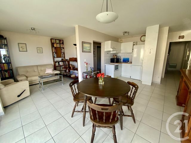 Appartement F3 à vendre - 3 pièces - 65.19 m2 - GRANVILLE - 50 - BASSE-NORMANDIE - Century 21 Royer Immo