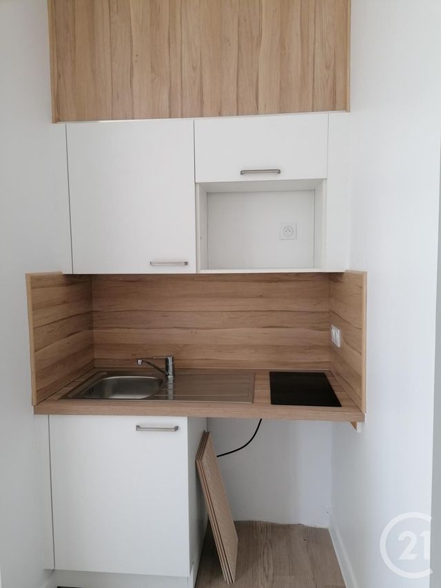 Appartement F2 à louer - 2 pièces - 32.23 m2 - ST PAIR SUR MER - 50 - BASSE-NORMANDIE - Century 21 Royer Immo