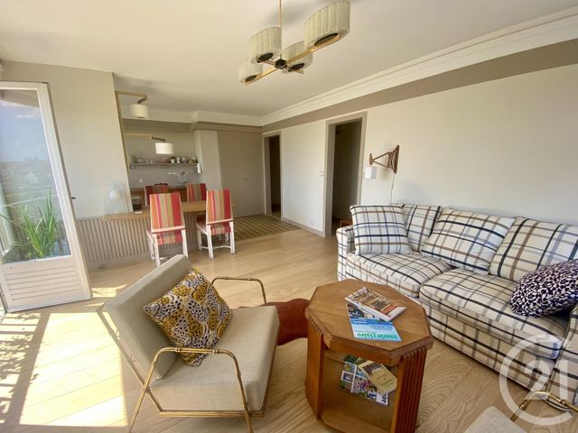 Appartement F2 à vendre - 2 pièces - 50.0 m2 - GRANVILLE - 50 - BASSE-NORMANDIE - Century 21 Royer Immo