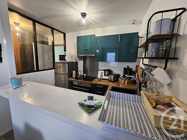 Appartement à vendre - 3 pièces - 43.0 m2 - DONVILLE LES BAINS - 50 - BASSE-NORMANDIE - Century 21 Royer Immo