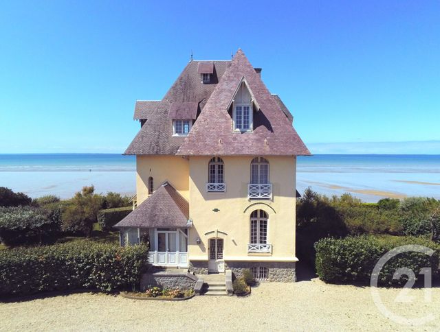 maison à vendre - 8 pièces - 213.3 m2 - JULLOUVILLE - 50 - BASSE-NORMANDIE - Century 21 Royer Immo