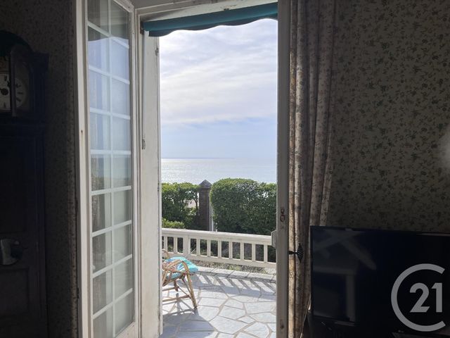 maison à vendre - 8 pièces - 145.0 m2 - JULLOUVILLE - 50 - BASSE-NORMANDIE - Century 21 Royer Immo