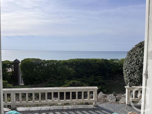 maison à vendre - 8 pièces - 145.0 m2 - JULLOUVILLE - 50 - BASSE-NORMANDIE - Century 21 Royer Immo