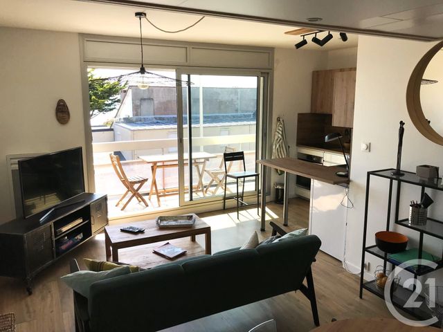 Appartement F1 à vendre - 1 pièce - 27.69 m2 - GRANVILLE - 50 - BASSE-NORMANDIE - Century 21 Royer Immo