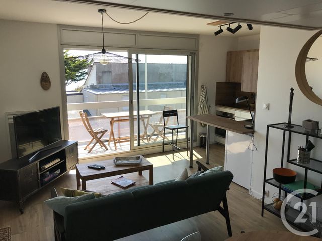 Appartement F1 à vendre - 1 pièce - 27.69 m2 - GRANVILLE - 50 - BASSE-NORMANDIE - Century 21 Royer Immo