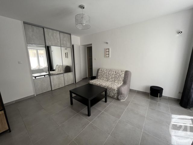 Appartement F1 à louer - 2 pièces - 39.0 m2 - GRANVILLE - 50 - BASSE-NORMANDIE - Century 21 Royer Immo