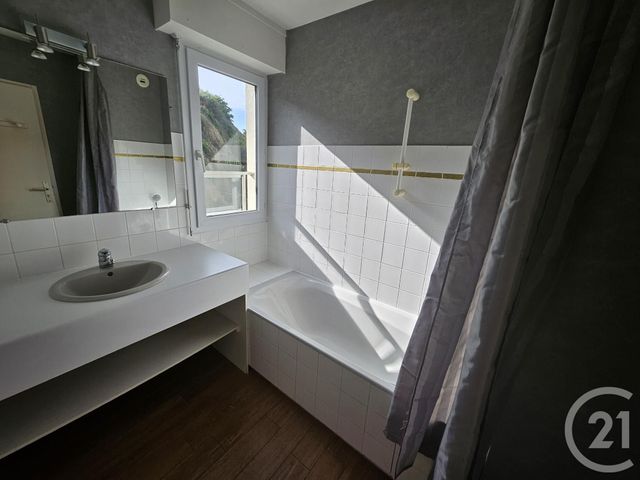 Appartement F3 à vendre - 3 pièces - 66.95 m2 - GRANVILLE - 50 - BASSE-NORMANDIE - Century 21 Royer Immo