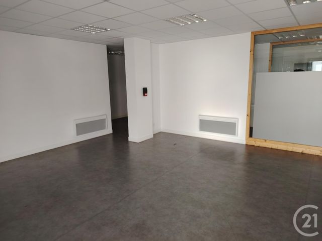 commerce à louer - 150.0 m2 - GRANVILLE - 50 - BASSE-NORMANDIE - Century 21 Royer Immo