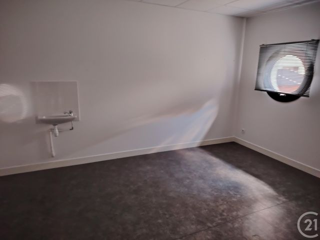 commerce à louer - 150.0 m2 - GRANVILLE - 50 - BASSE-NORMANDIE - Century 21 Royer Immo