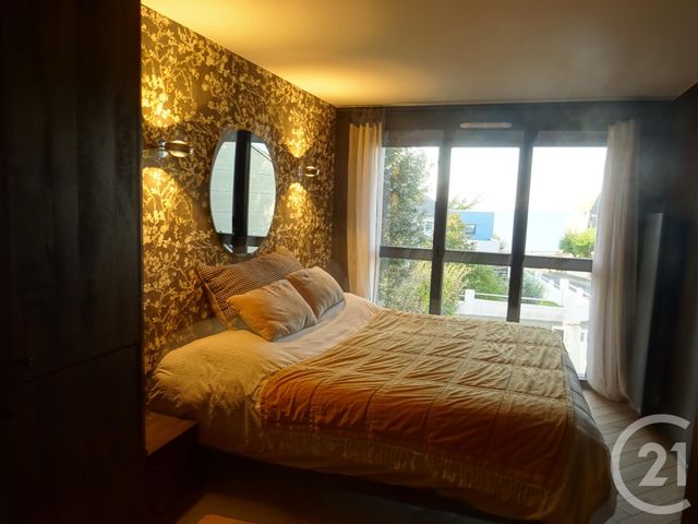 maison à vendre - 6 pièces - 166.6 m2 - DONVILLE LES BAINS - 50 - BASSE-NORMANDIE - Century 21 Royer Immo