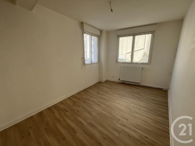 Appartement F3 à louer - 3 pièces - 64.69 m2 - GRANVILLE - 50 - BASSE-NORMANDIE - Century 21 Royer Immo