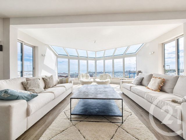 Appartement F5 à vendre - 5 pièces - 167.6 m2 - GRANVILLE - 50 - BASSE-NORMANDIE - Century 21 Royer Immo
