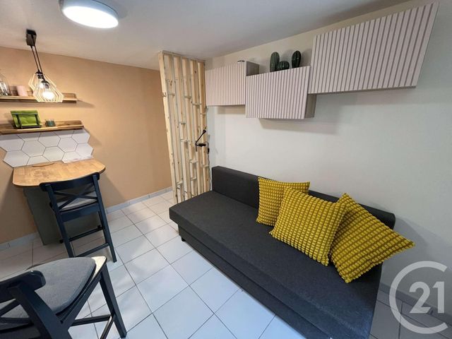 Appartement F1 à louer - 1 pièce - 14.0 m2 - GRANVILLE - 50 - BASSE-NORMANDIE - Century 21 Royer Immo