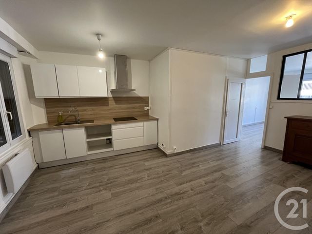 Appartement F2 à louer - 2 pièces - 43.66 m2 - GRANVILLE - 50 - BASSE-NORMANDIE - Century 21 Royer Immo