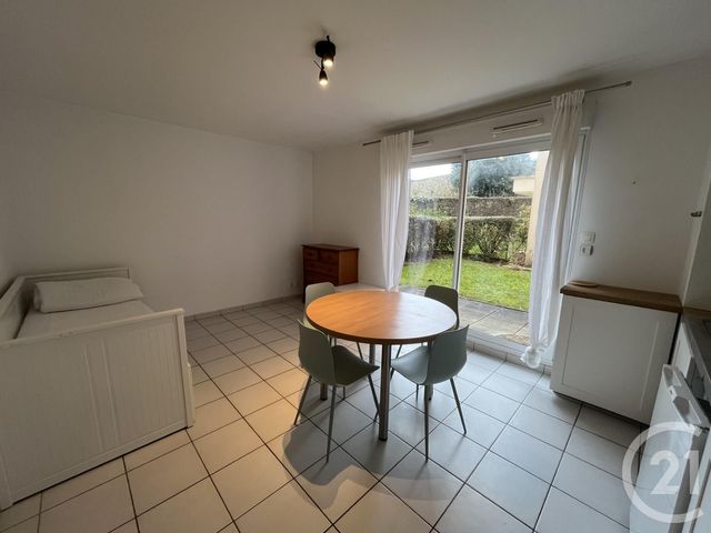 Appartement Studio à louer - 1 pièce - 25.0 m2 - GRANVILLE - 50 - BASSE-NORMANDIE - Century 21 Royer Immo