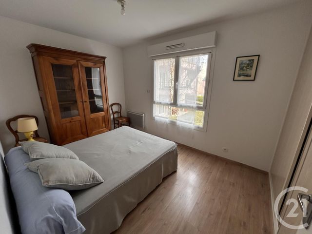 Appartement à louer - 3 pièces - 68.7 m2 - GRANVILLE - 50 - BASSE-NORMANDIE - Century 21 Royer Immo