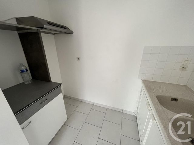 Appartement F3 à louer - 3 pièces - 47.13 m2 - GRANVILLE - 50 - BASSE-NORMANDIE - Century 21 Royer Immo