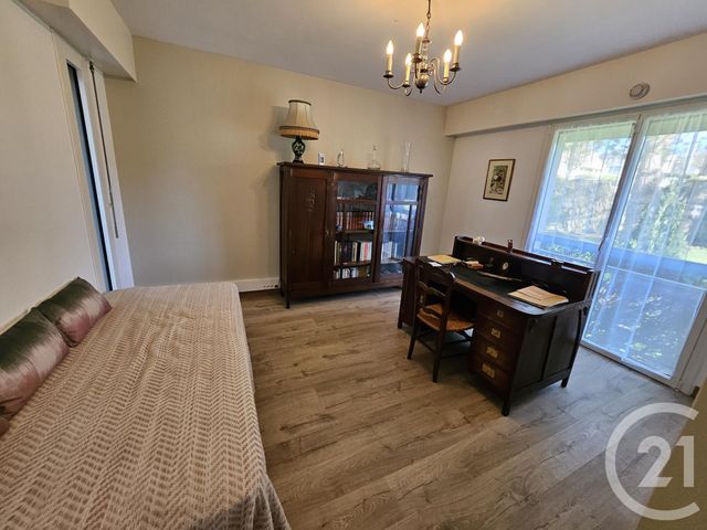 maison à vendre - 8 pièces - 216.0 m2 - DONVILLE LES BAINS - 50 - BASSE-NORMANDIE - Century 21 Royer Immo