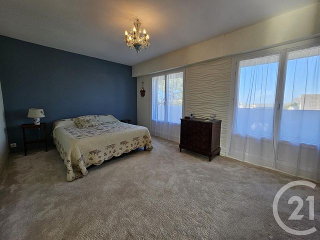 maison à vendre - 8 pièces - 216.0 m2 - DONVILLE LES BAINS - 50 - BASSE-NORMANDIE - Century 21 Royer Immo