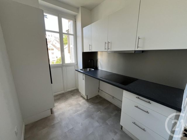 Appartement F2 à louer - 2 pièces - 52.19 m2 - GRANVILLE - 50 - BASSE-NORMANDIE - Century 21 Royer Immo