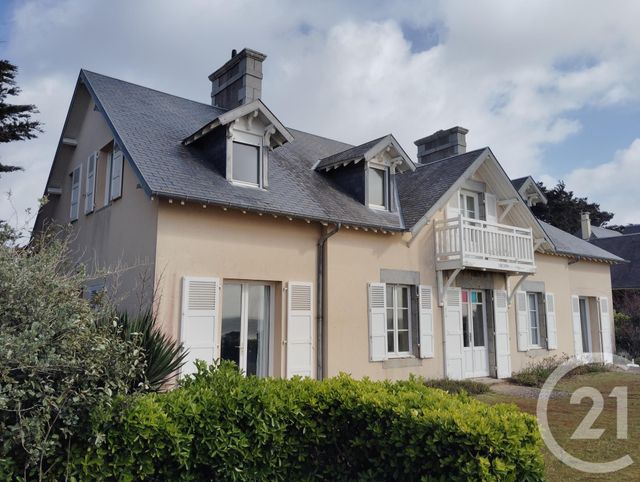 maison à vendre - 9 pièces - 180.61 m2 - JULLOUVILLE - 50 - BASSE-NORMANDIE - Century 21 Royer Immo