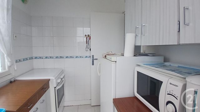 Appartement à vendre - 3 pièces - 51.33 m2 - JULLOUVILLE - 50 - BASSE-NORMANDIE - Century 21 Royer Immo