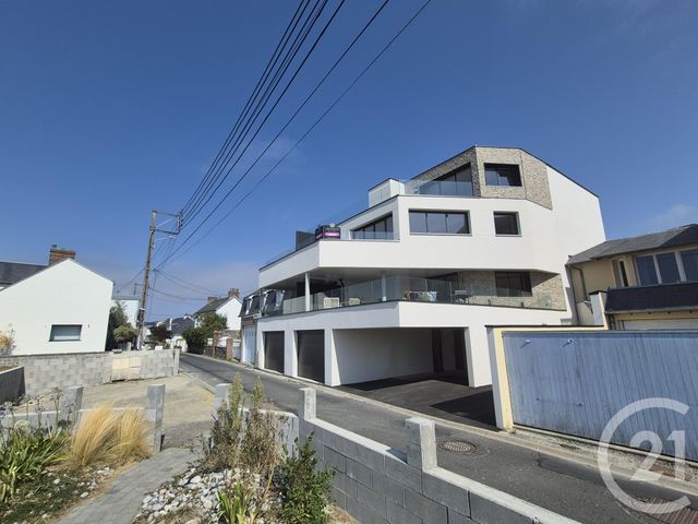 Appartement F3 à vendre - 3 pièces - 69.11 m2 - DONVILLE LES BAINS - 50 - BASSE-NORMANDIE - Century 21 Royer Immo